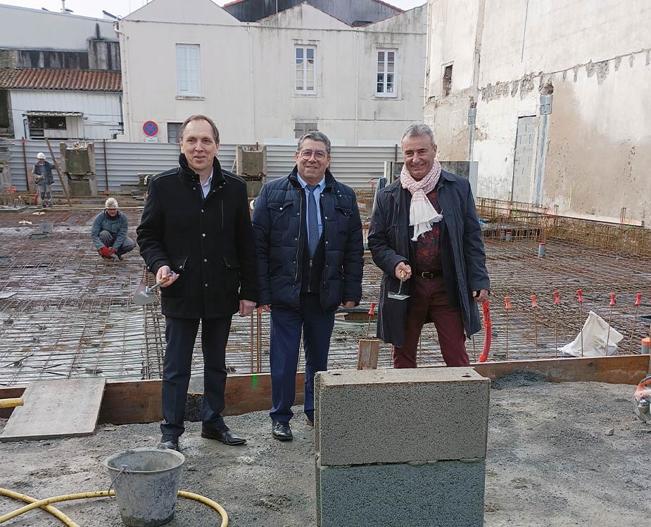 Pose de la 1ère pierre, Résidence Le Saint-Eloi à Challans