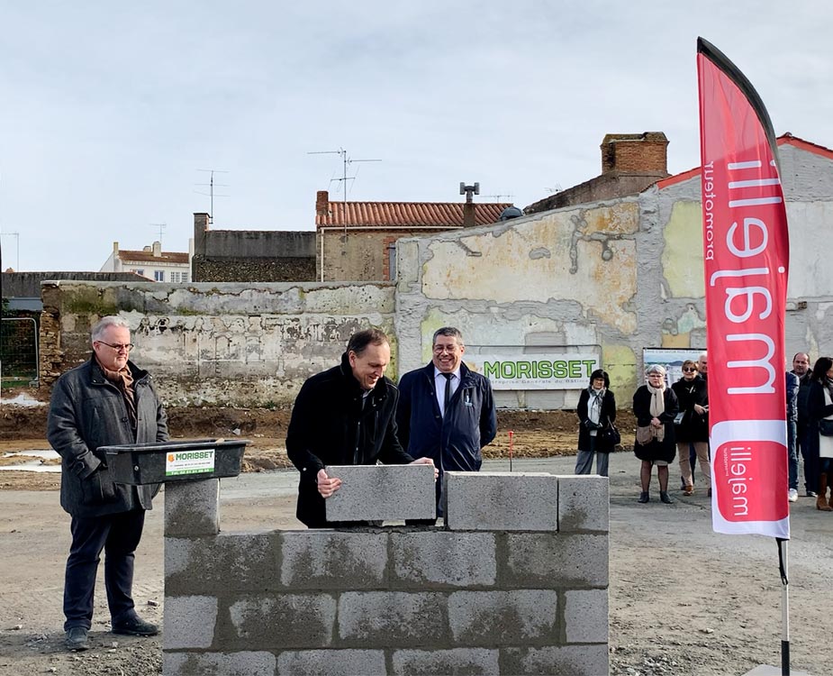Pose de la 1ère pierre de la résidence Le Mondrian à Challans
